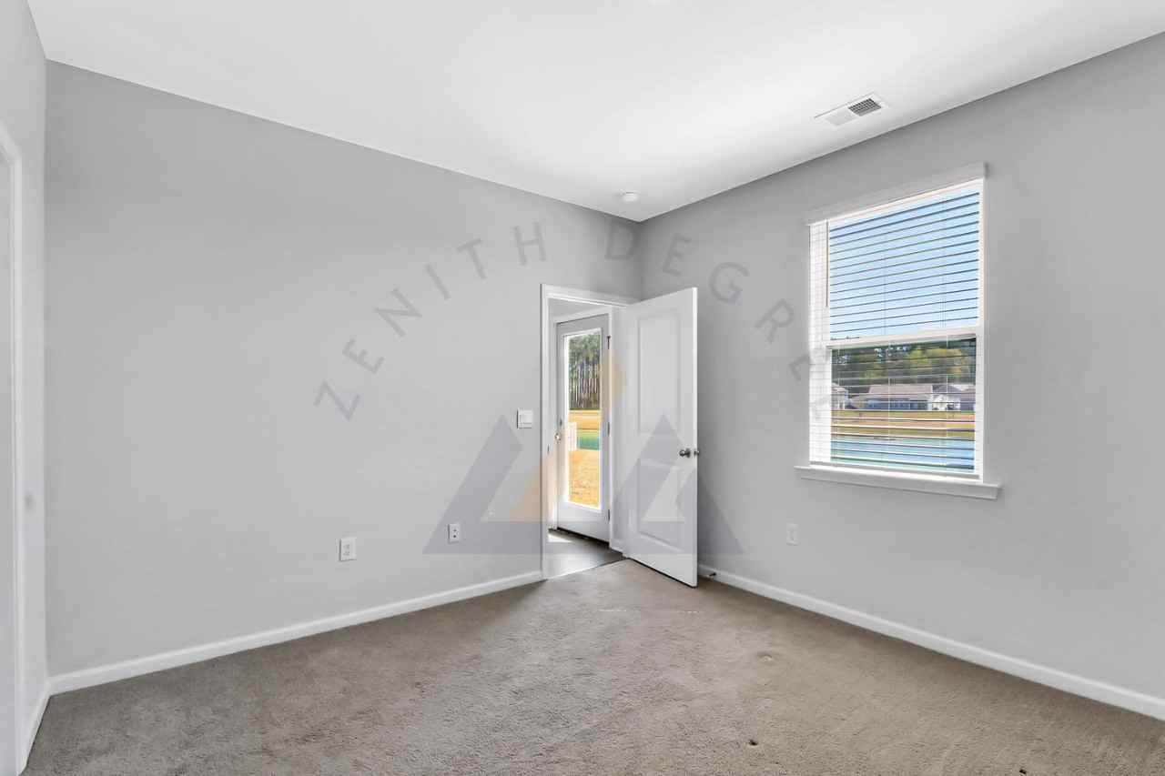 2222 Sanctum St - Photo 5 of 11