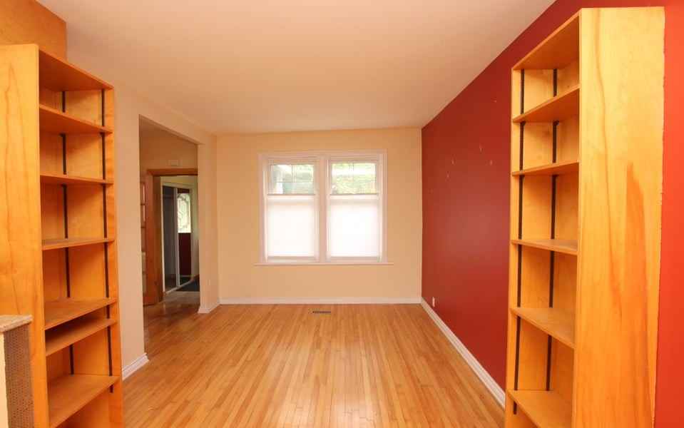 556 Melbourne Ave - Photo 5 of 13