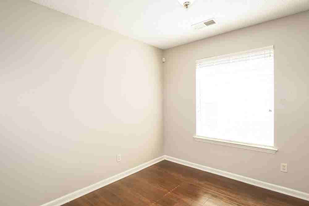 1106 Cross Wood Ln - Photo 7 of 17