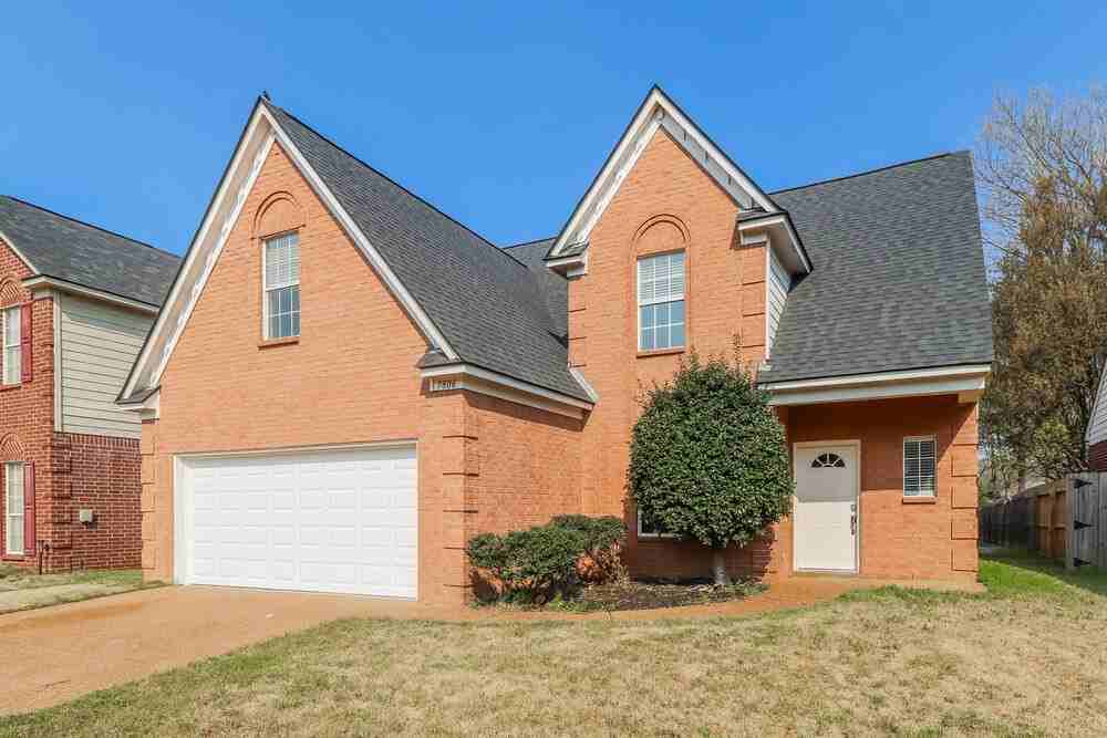 7806 Wolf Hollow Dr - Photo 4 of 17