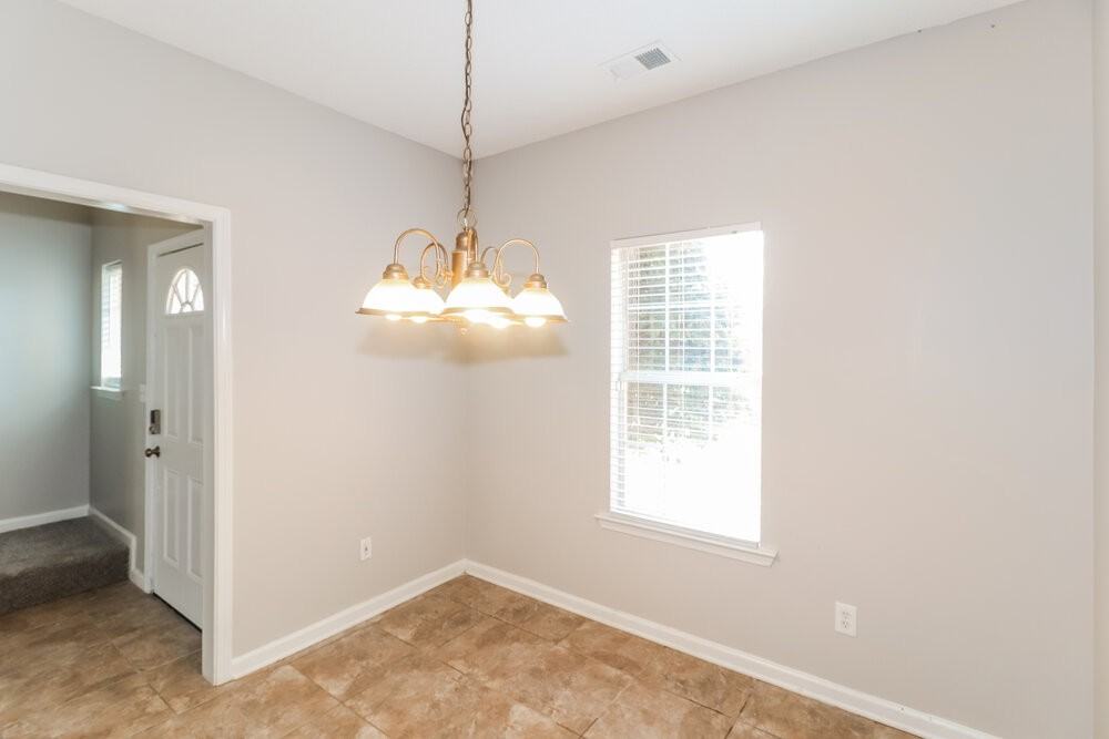 7806 Wolf Hollow Dr - Photo 7 of 17