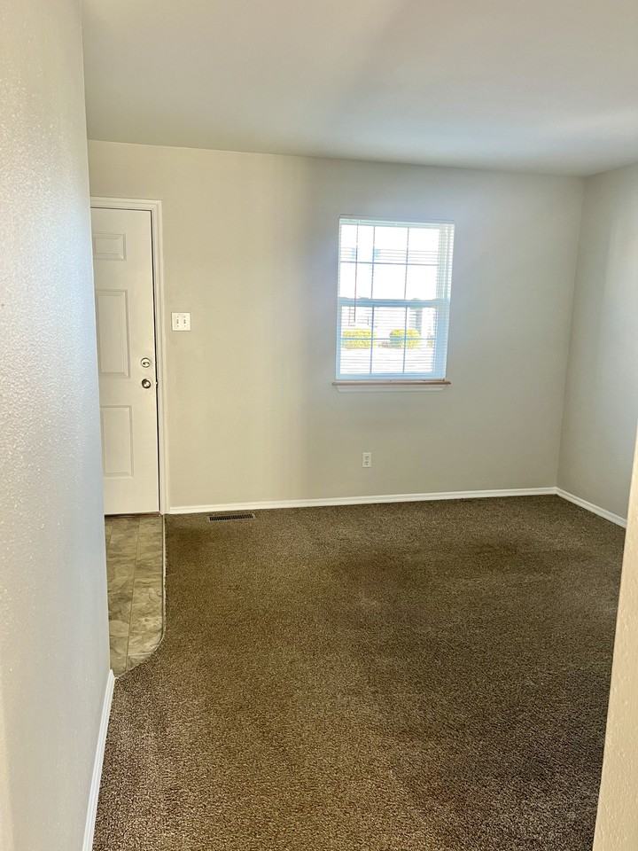 3146 Waycross Dr #3146 - Photo 2 of 14