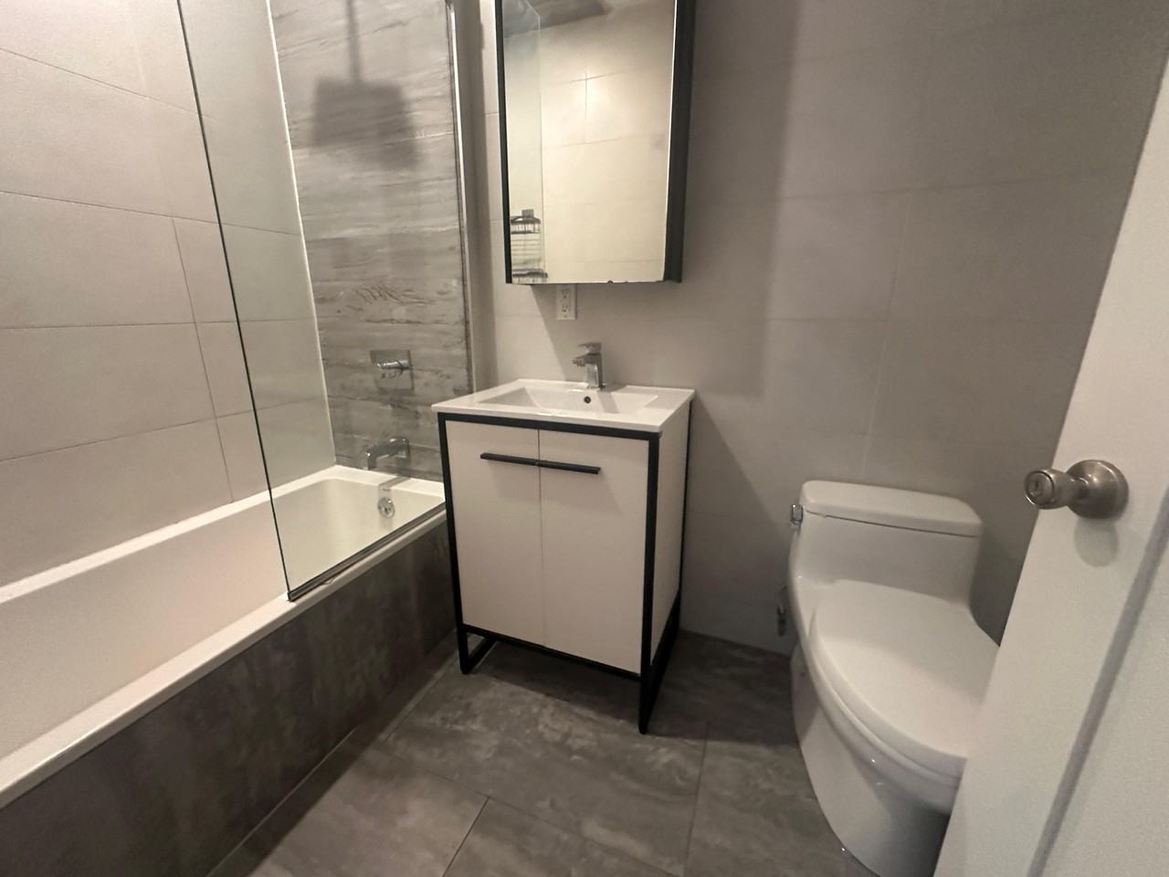 19-15 Palmetto Street - 1 R #1R - Photo 5 of 16