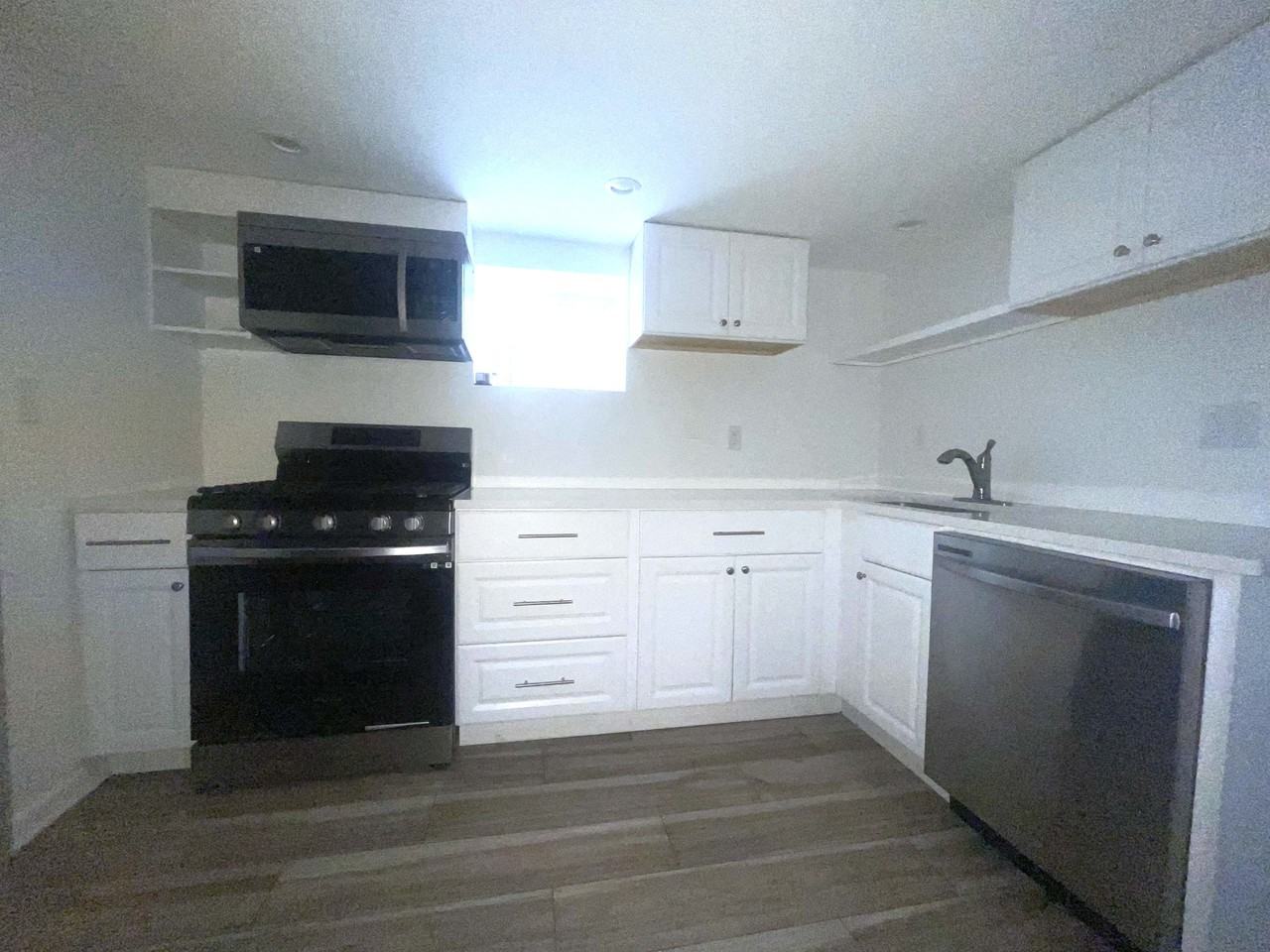 5148 West Henderson Street - Garden - Photo 2 of 14