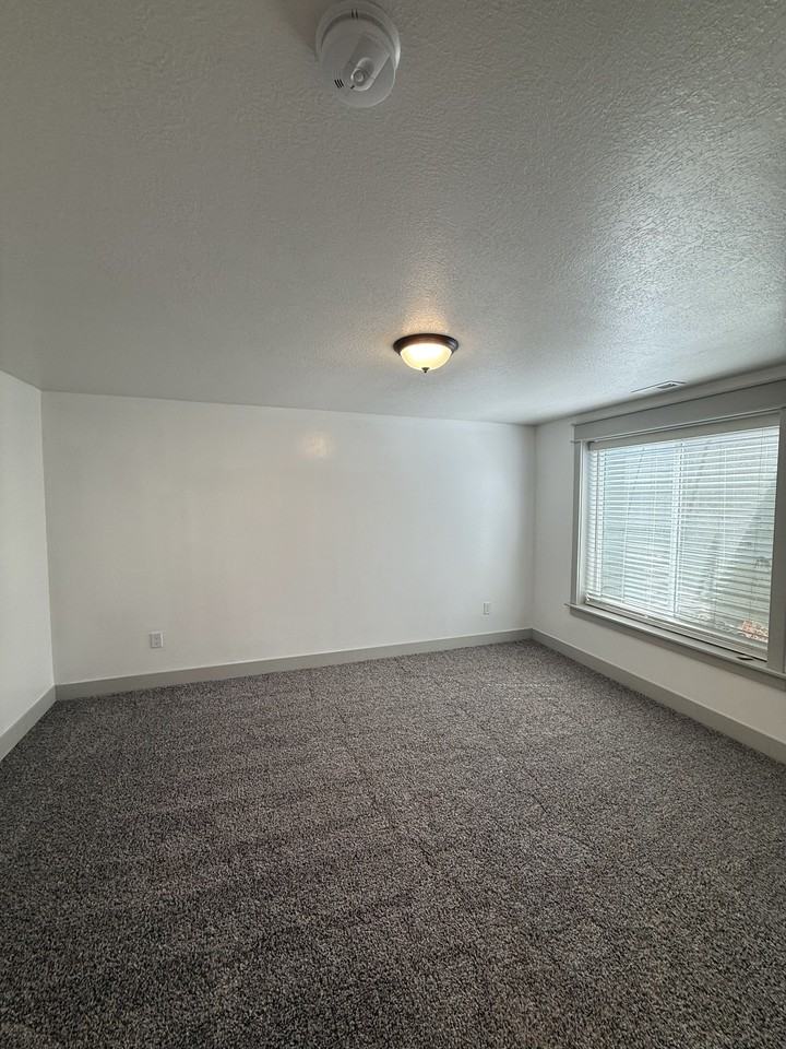 1462 N 1250 E #17 - Photo 7 of 12