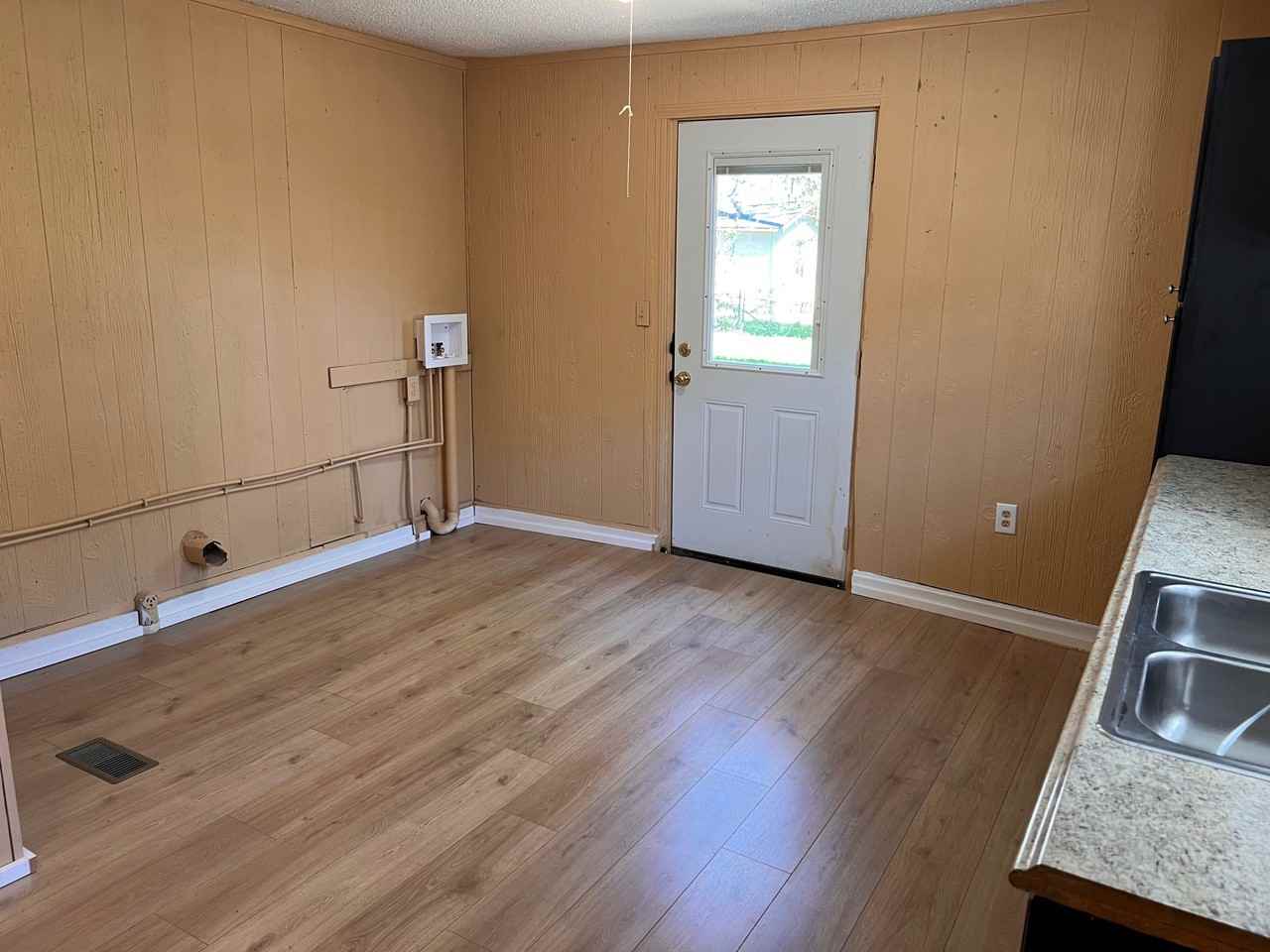 711 36th Ave #1 - Photo 3 of 8