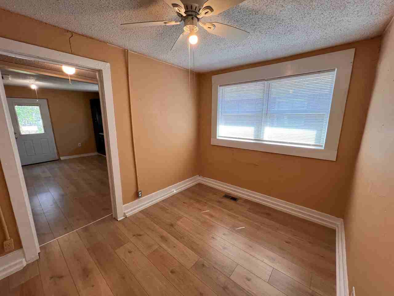 711 36th Ave #1 - Photo 5 of 8