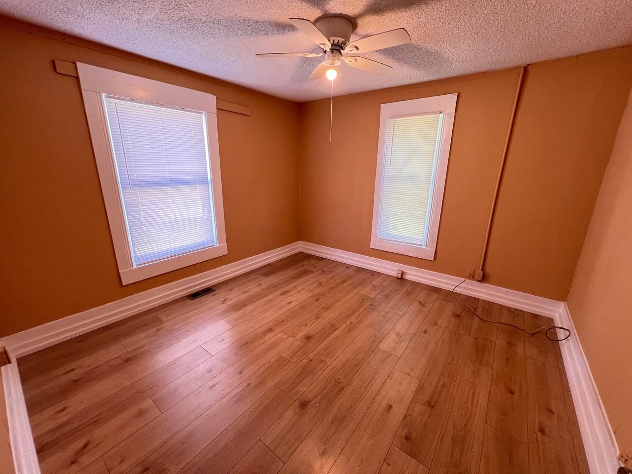 711 36th Ave #1 - Photo 7 of 8