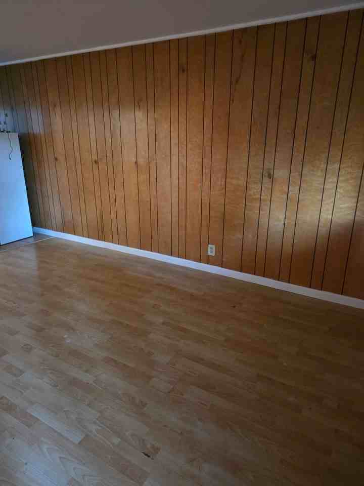 2729 Humboldt Ave #2729B - Photo 3 of 5