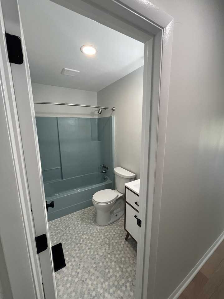 220 Eveningside Dr #1 - Photo 5 of 11