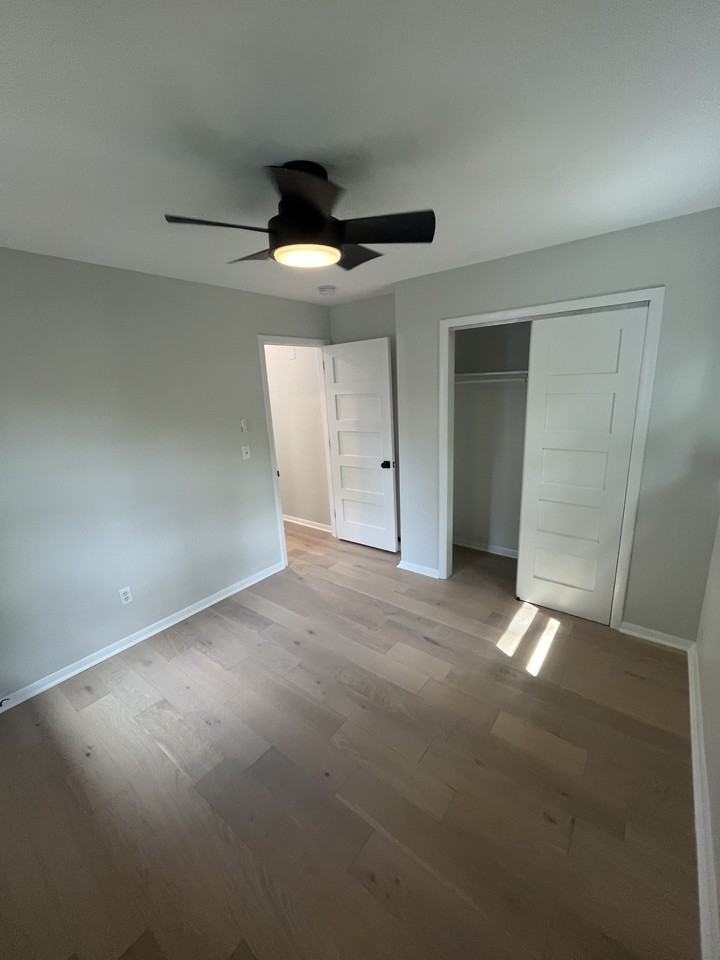 220 Eveningside Dr #1 - Photo 7 of 11