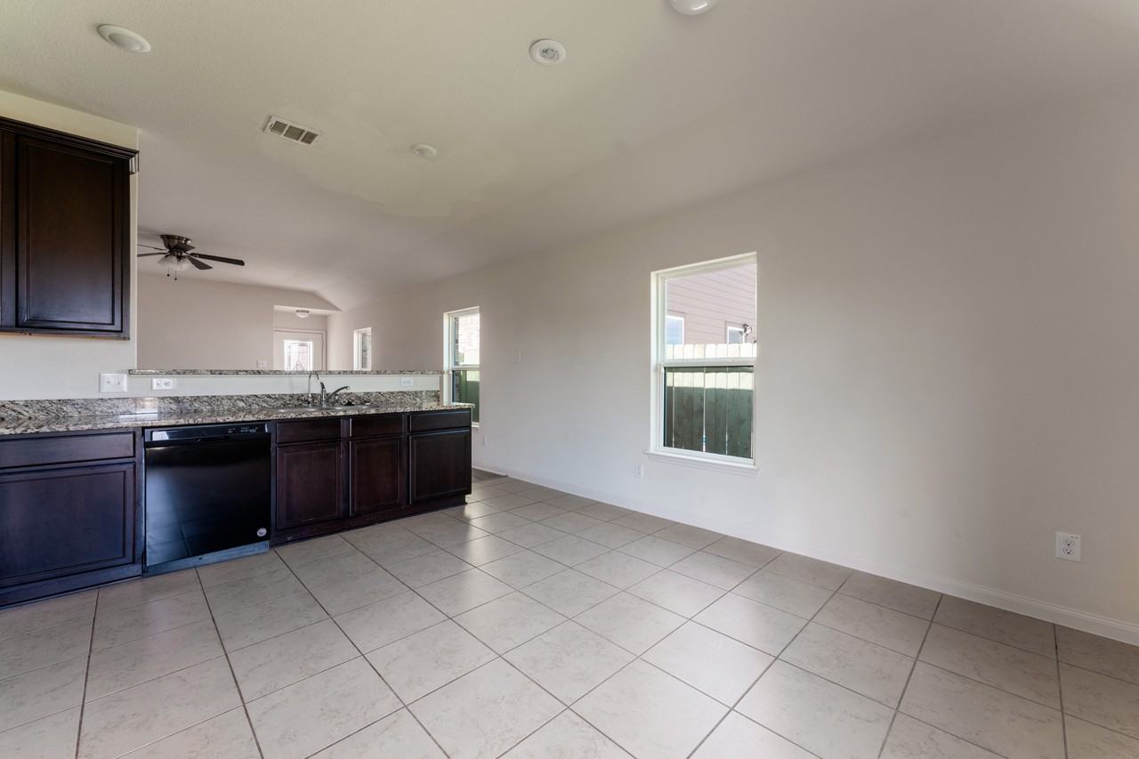 13333 Harry S Truman Dr #1 - Photo 5 of 11