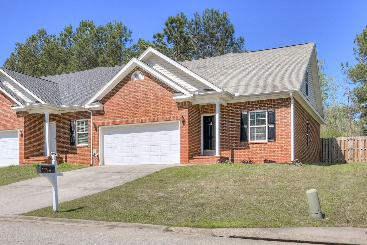 534 Midland Pass - Photo 3 of 37