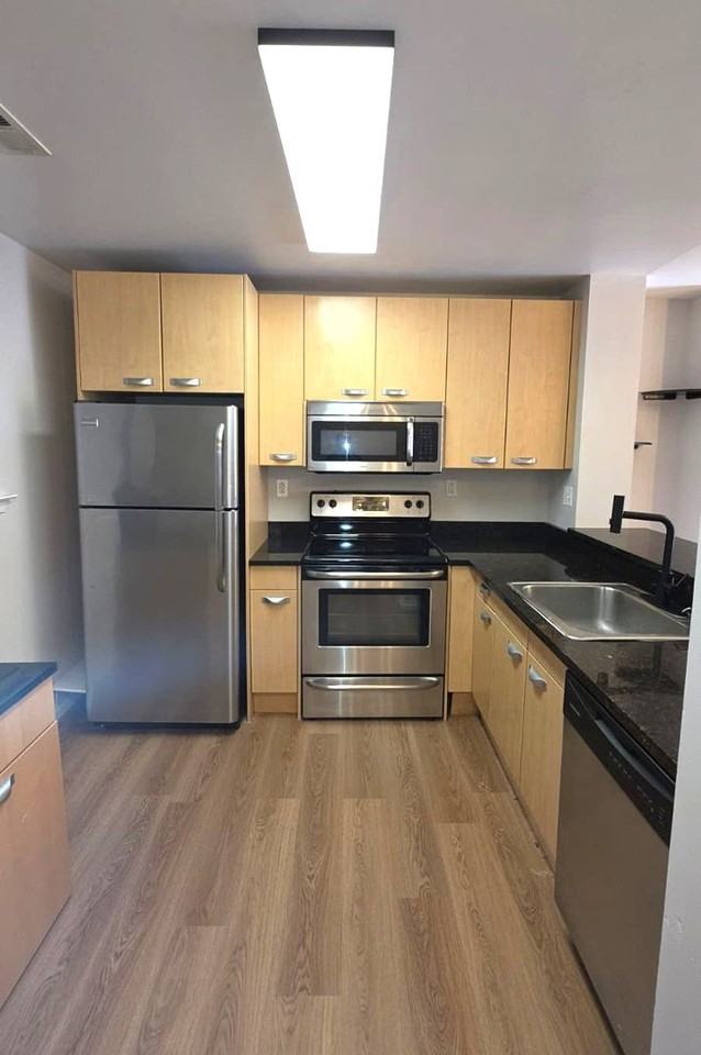 2 Leverington Ave #28 - Photo 7 of 40