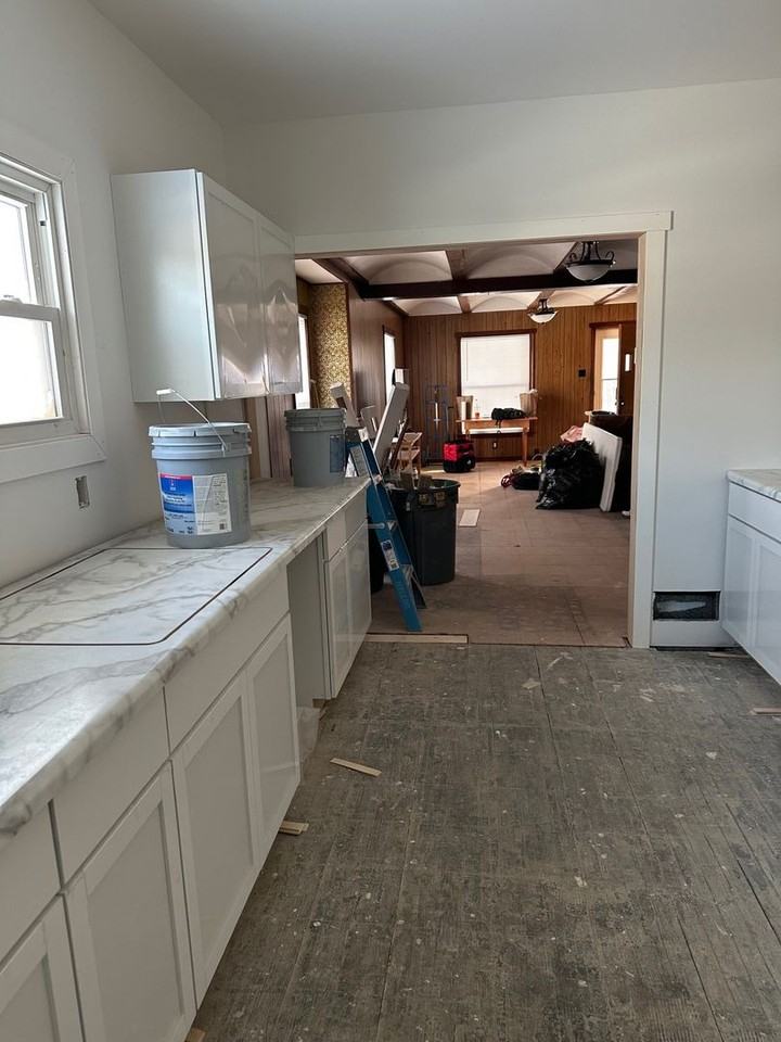 1018 Fremont St - Photo 2 of 8