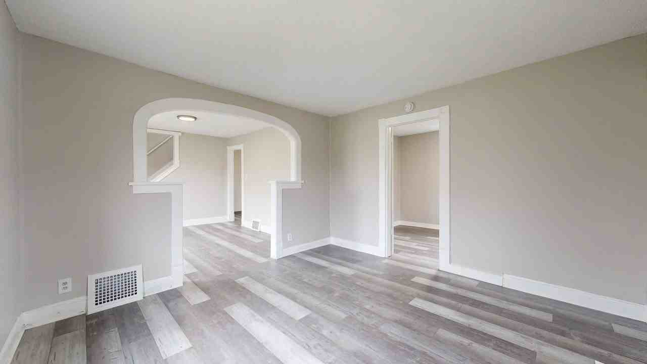 2623 Elyria Ave - Photo 6 of 50