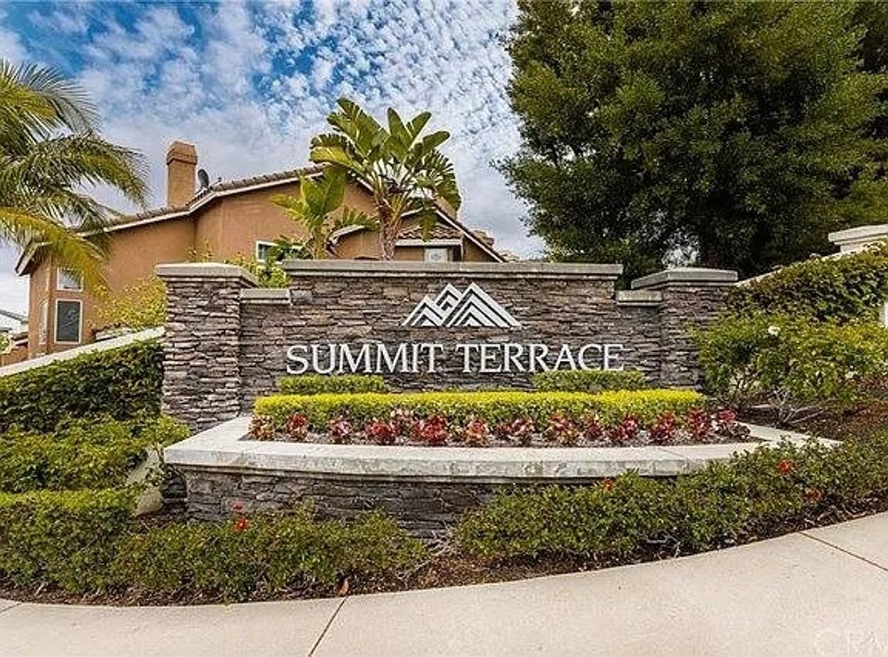 908 S Lone Pine Ln - Photo 4 of 24