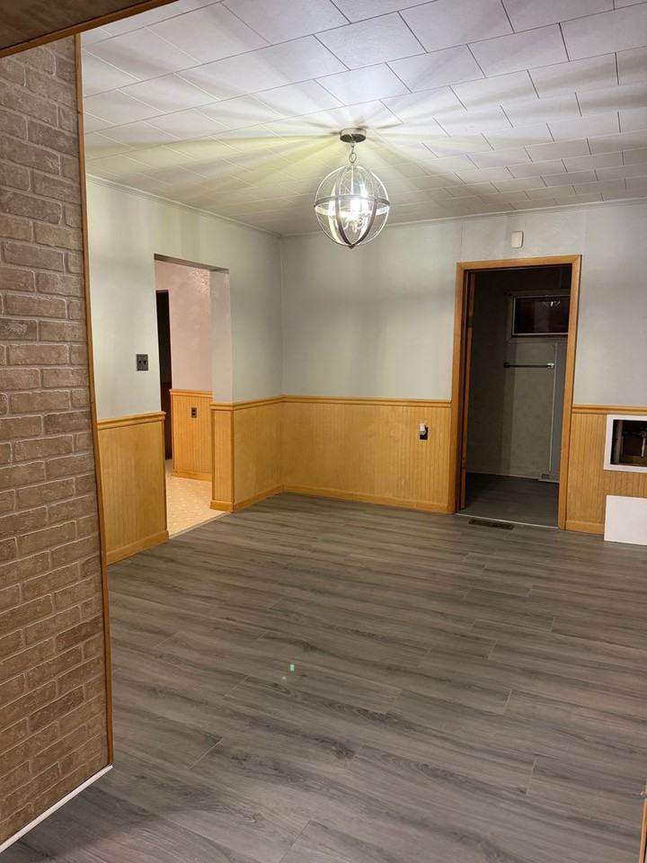 1636 3rd St - Photo 4 of 12