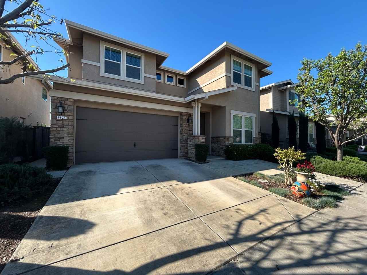 1824 Giardino Way - Photo 2 of 3