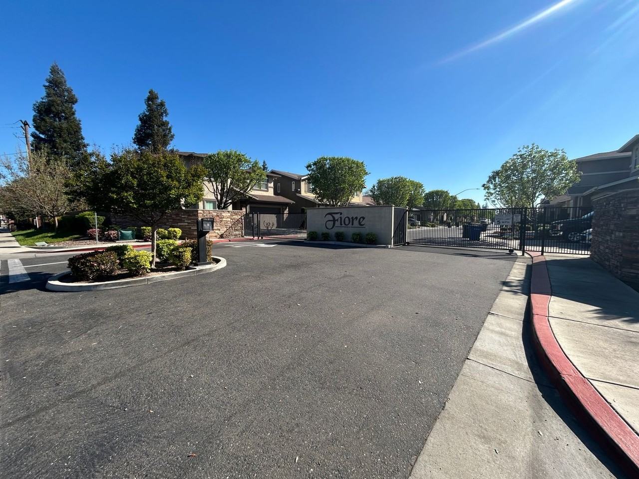 1824 Giardino Way - Photo 3 of 3