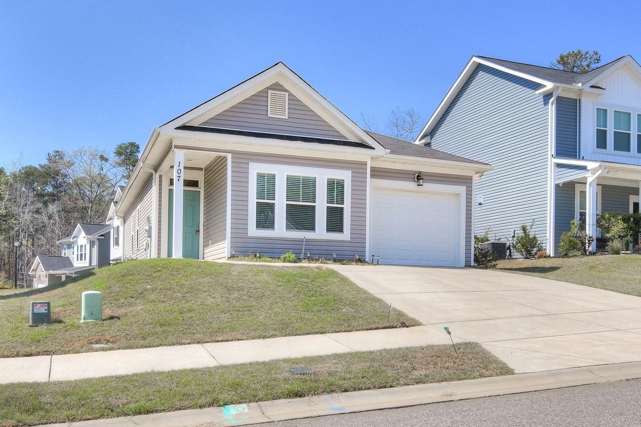 107 Candleberry Dr - Photo 3 of 24