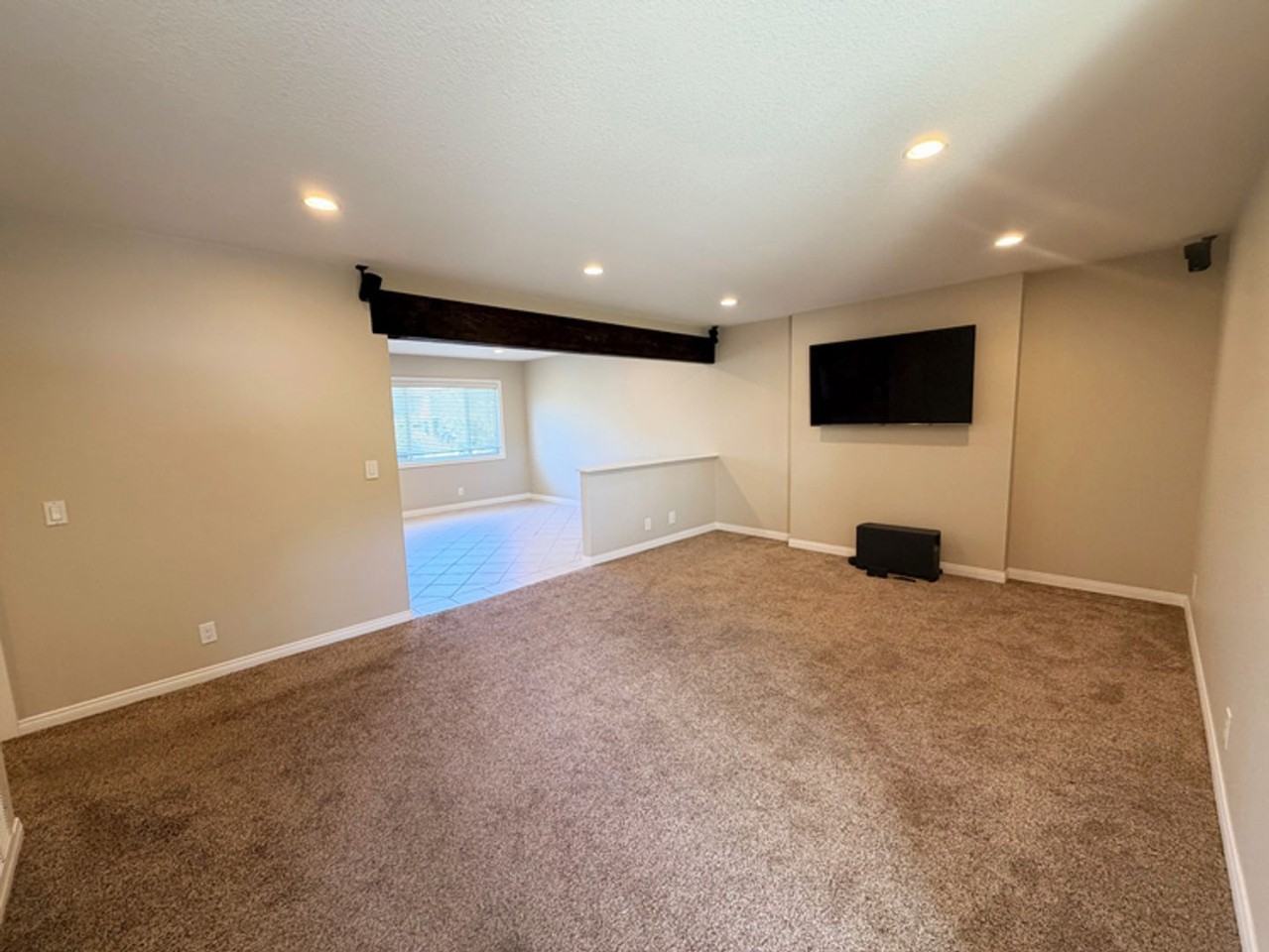 801 Worthington St - Photo 4 of 24