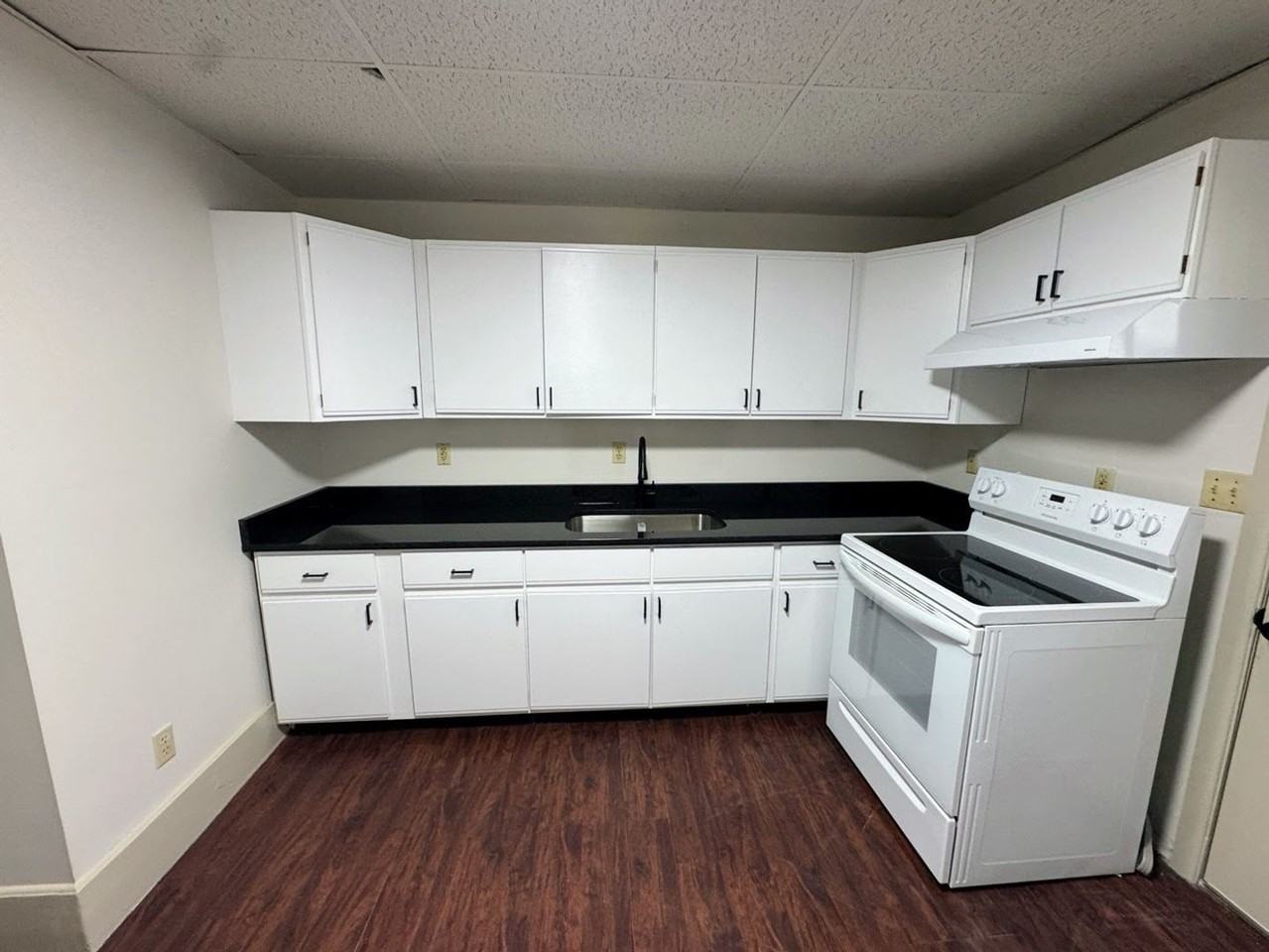 199 E Main St - Photo 2 of 12