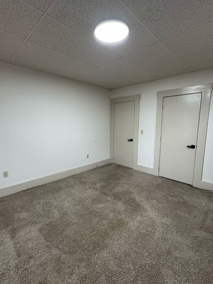 199 E Main St - Photo 7 of 12