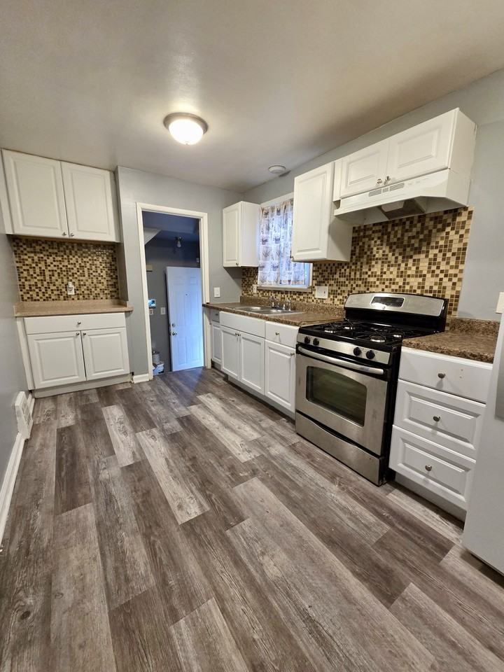 20282 Westphalia St #1 - Photo 6 of 14