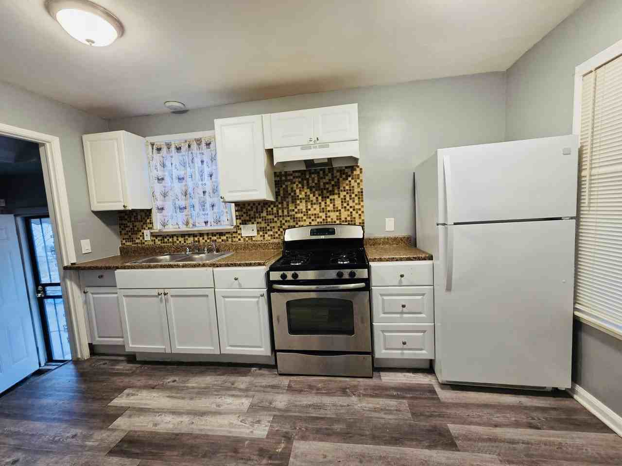 20282 Westphalia St #1 - Photo 7 of 14