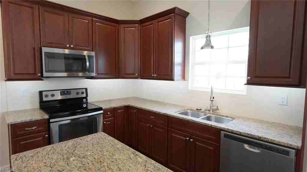 6395 Partridge St #1 - Photo 4 of 19