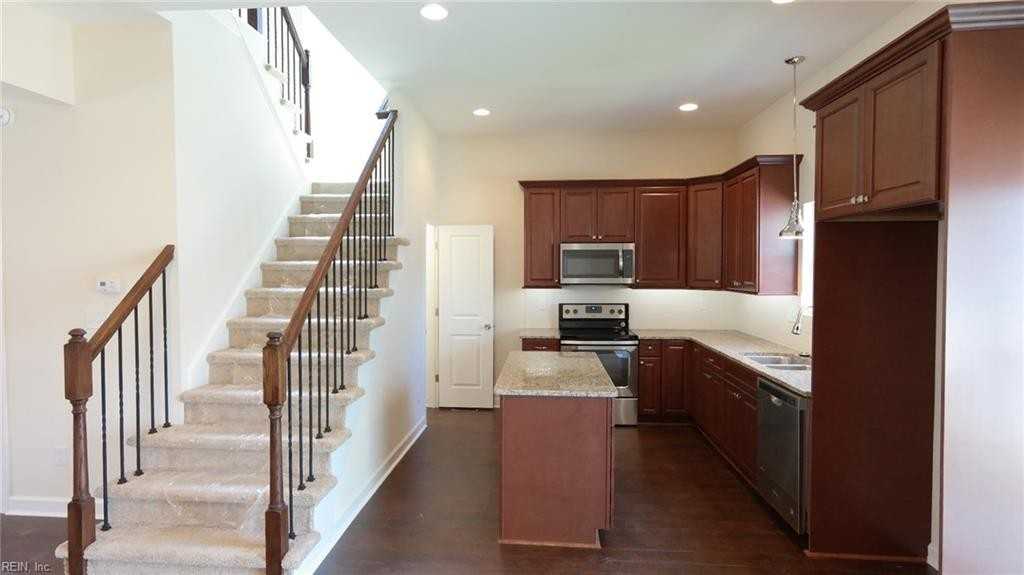 6395 Partridge St #1 - Photo 5 of 19