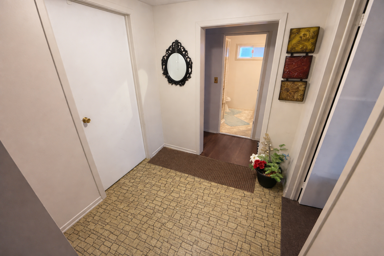 159 Hahn Ave #1 - Photo 4 of 8