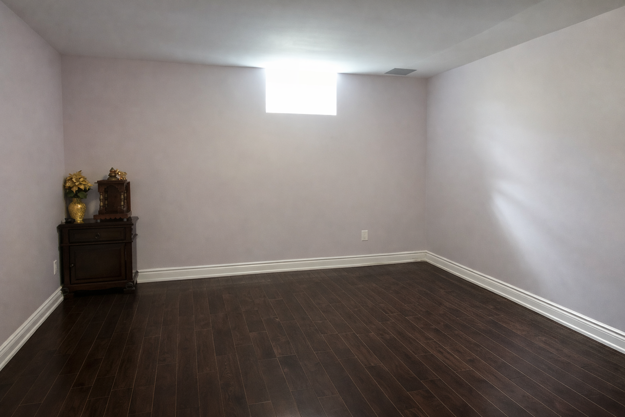 116 Harbourtown Cres #1 - Photo 7 of 9