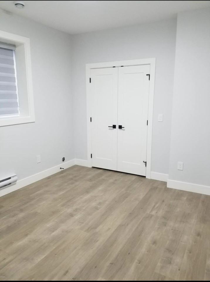 205th St - Photo 6 of 10