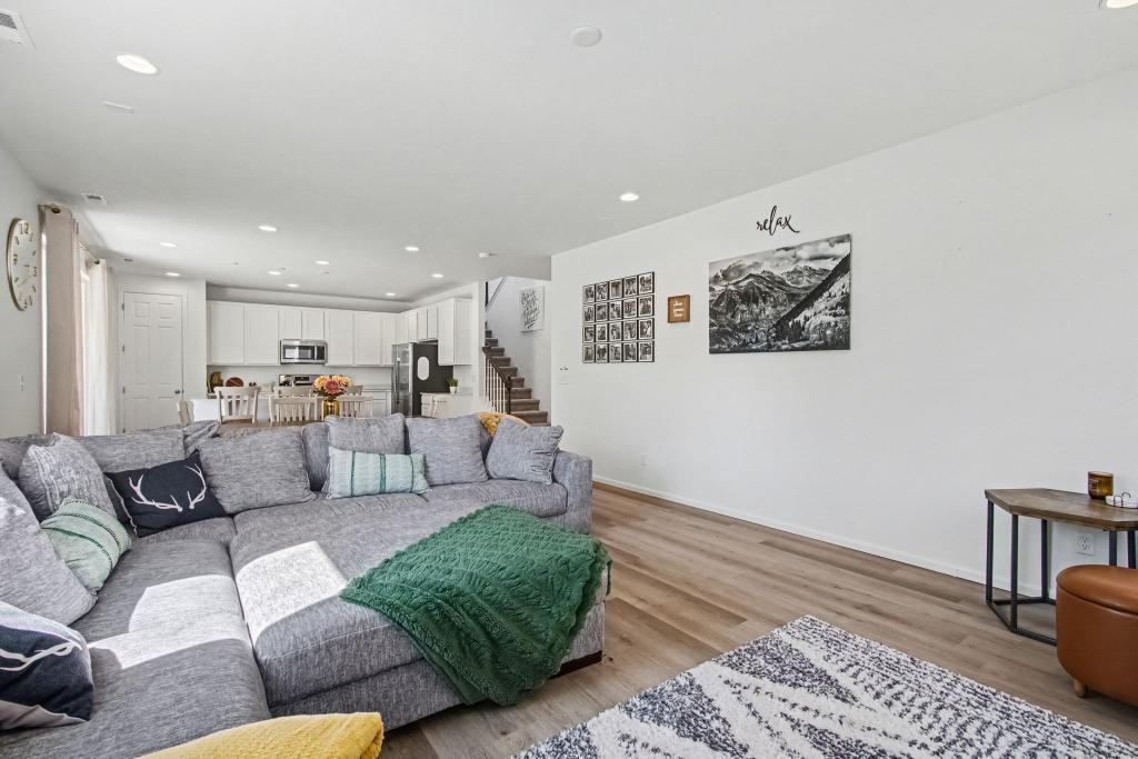 4230 Satinwood Dr - Photo 4 of 29