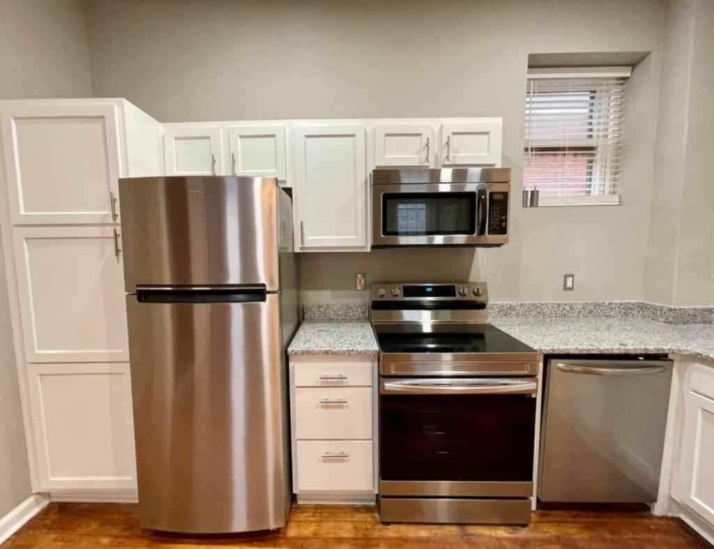 1318 S Brook St ##3 - Photo 4 of 21