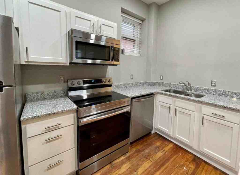 1318 S Brook St ##3 - Photo 6 of 21