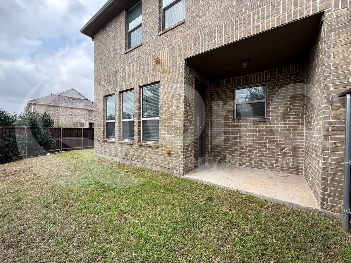 2948 Galveston St - Photo 2 of 10