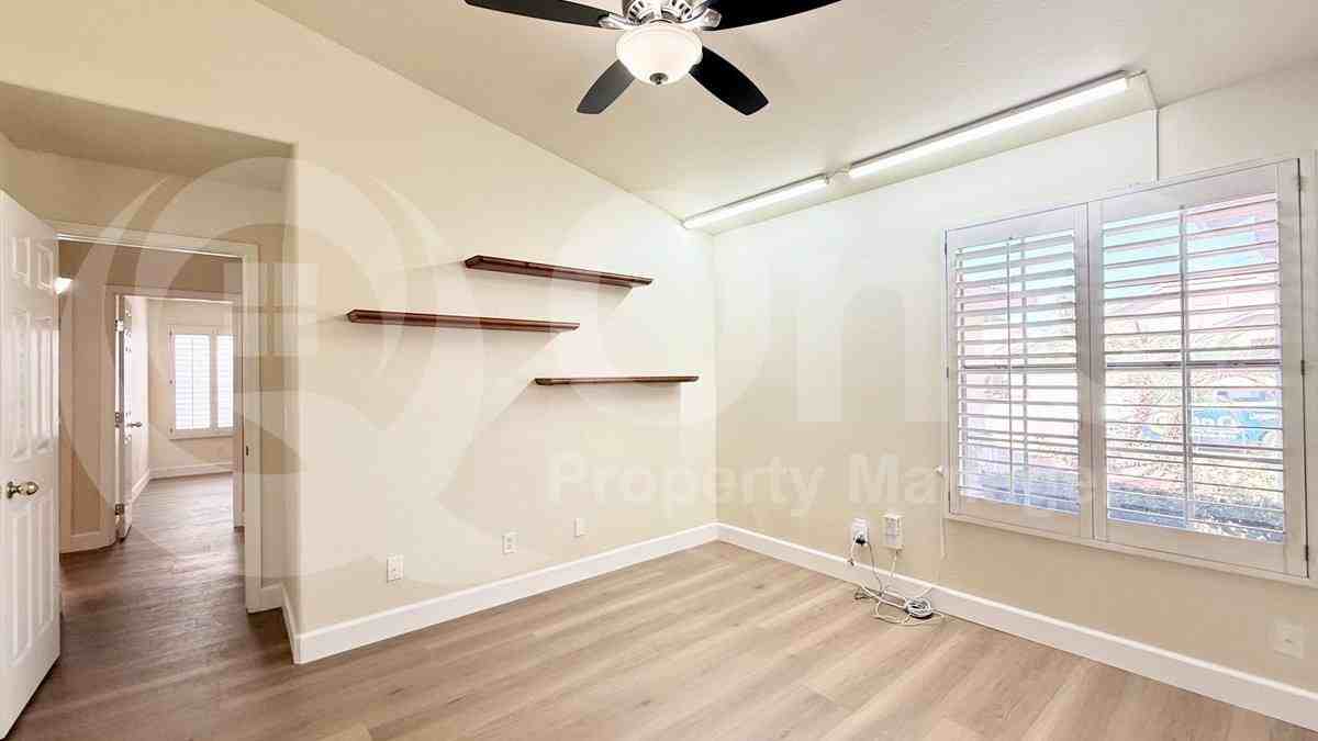4521 E Saint John Rd - Photo 3 of 10