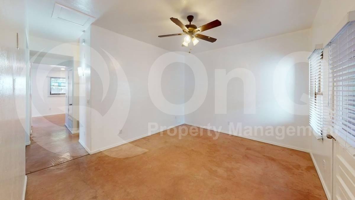 421 W 18th St - Photo 2 of 10