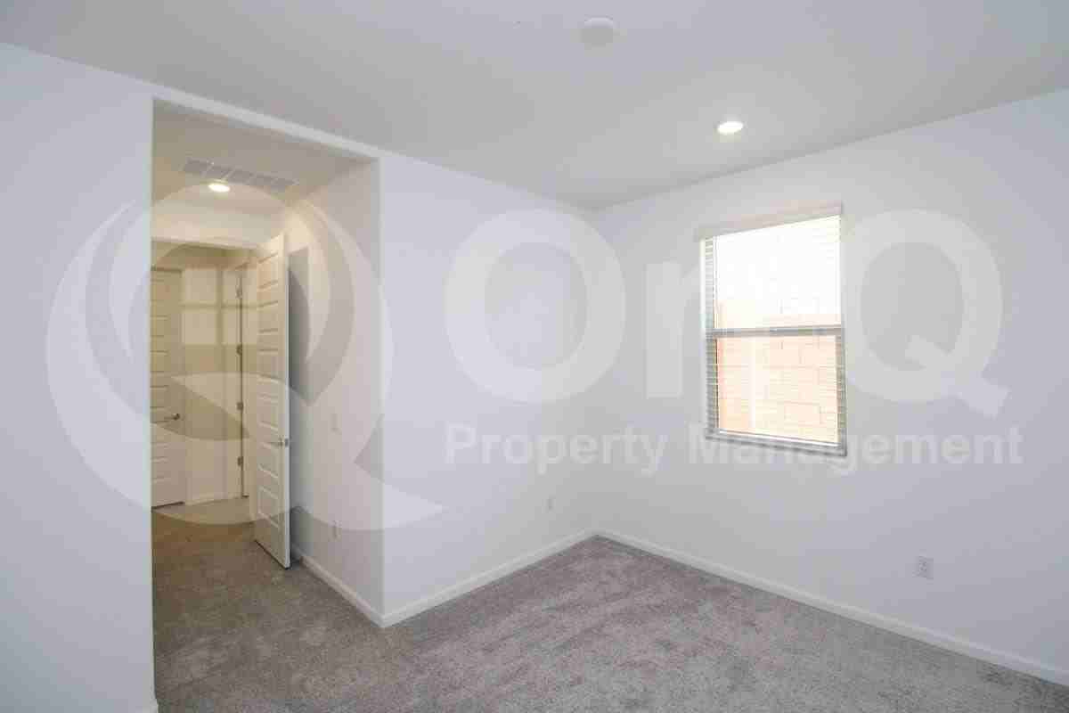17606 S Ridgerunner Dr - Photo 2 of 10