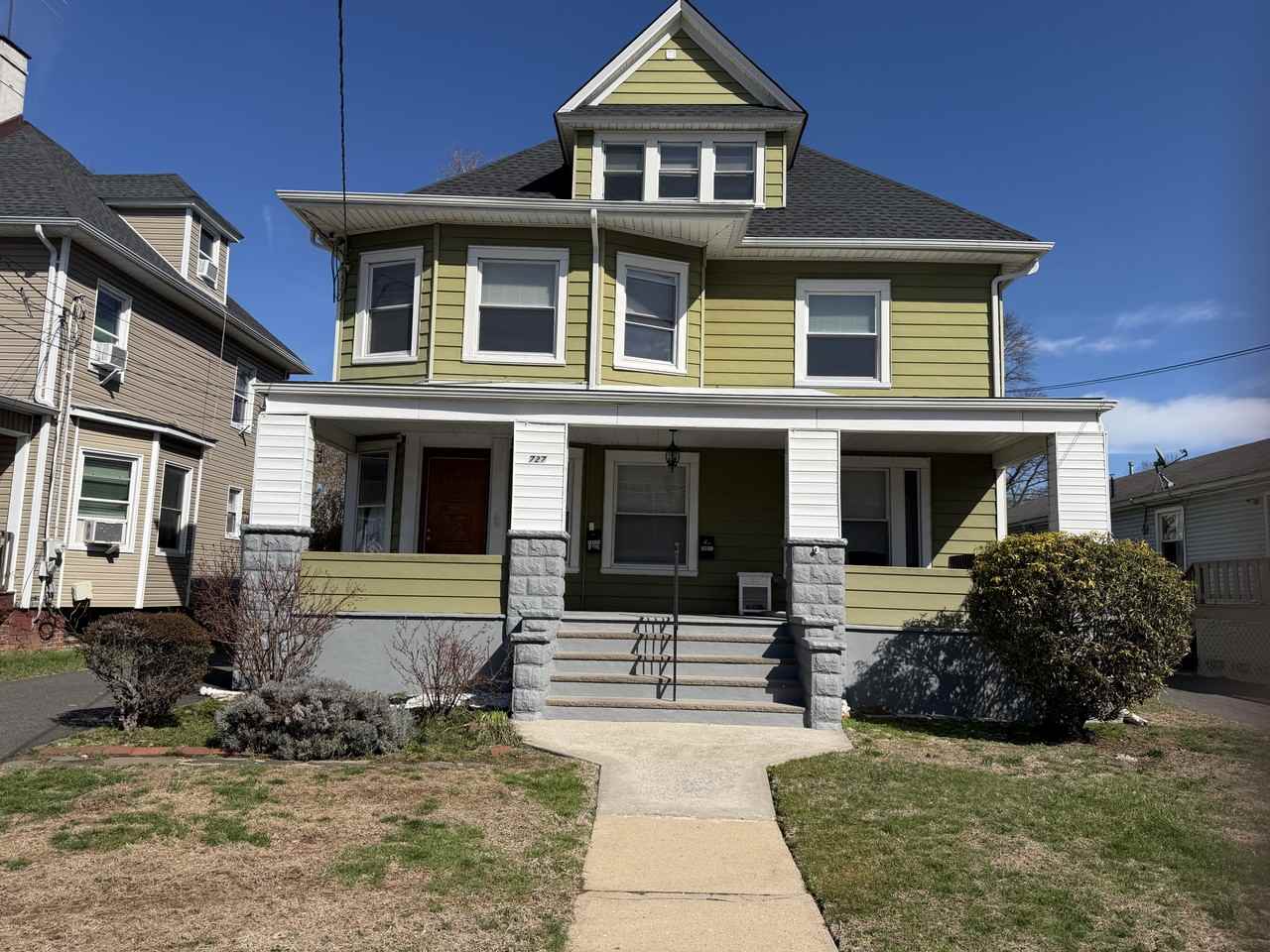 727 Carlton Ave #2 - Photo 2 of 19