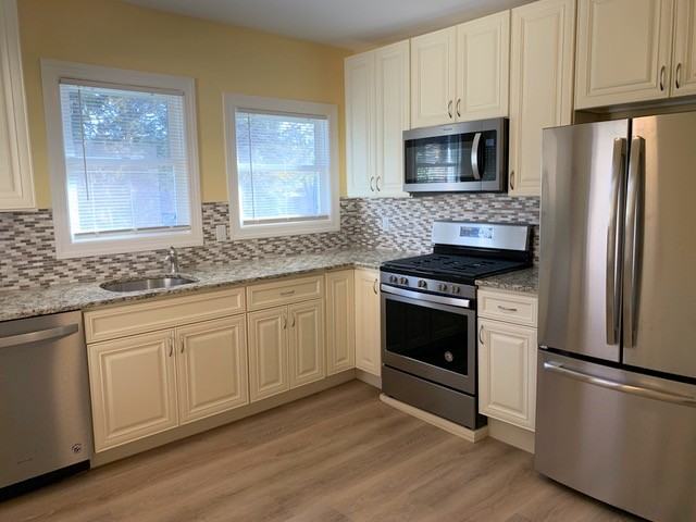 727 Carlton Ave #2 - Photo 7 of 19