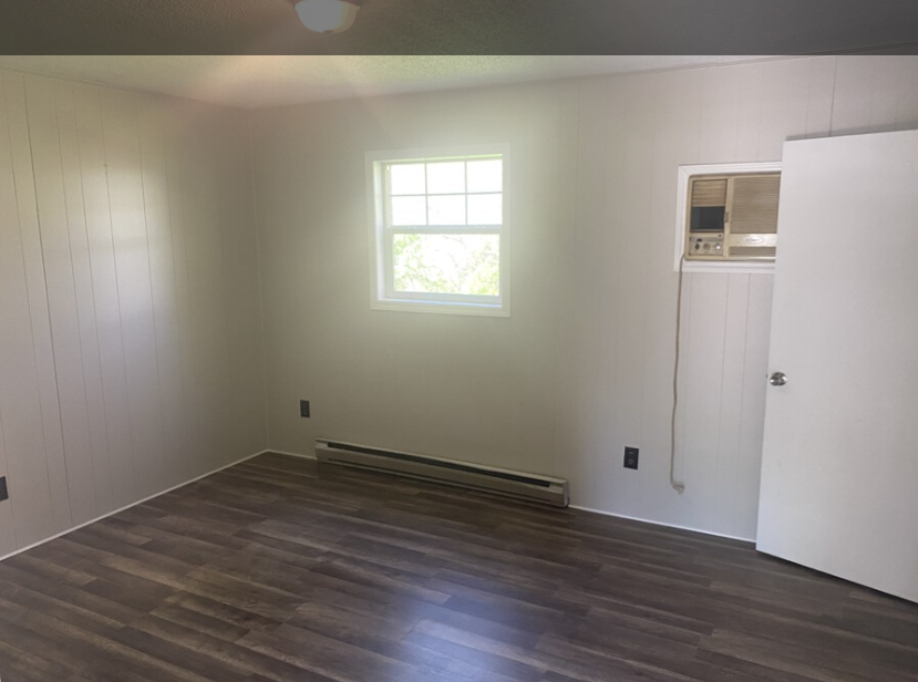 3990 Bradford Ct #C - Photo 4 of 6