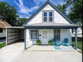 featured image of 400 S 14th St