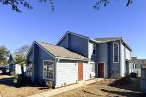 featured image of 143 Mango Dr #A