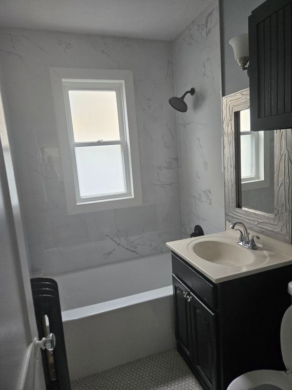 54 Sharon St - Photo 3 of 11