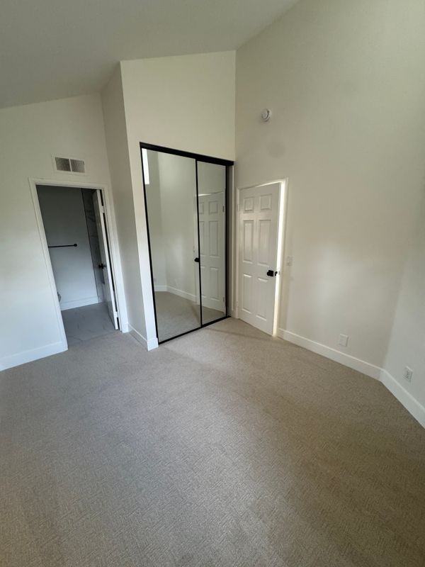 16 Stream St - Photo 3 of 19