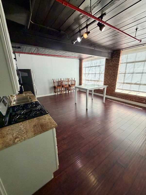 301 Bradley St - Photo 5 of 6